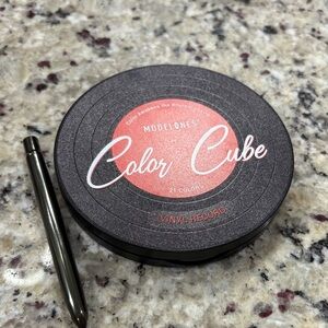 Modelones Color Cube 21 Colors New Without Box 1 color scratched when opened